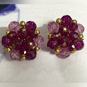 1950s Vintage shades of purple awesome clip on Earrings